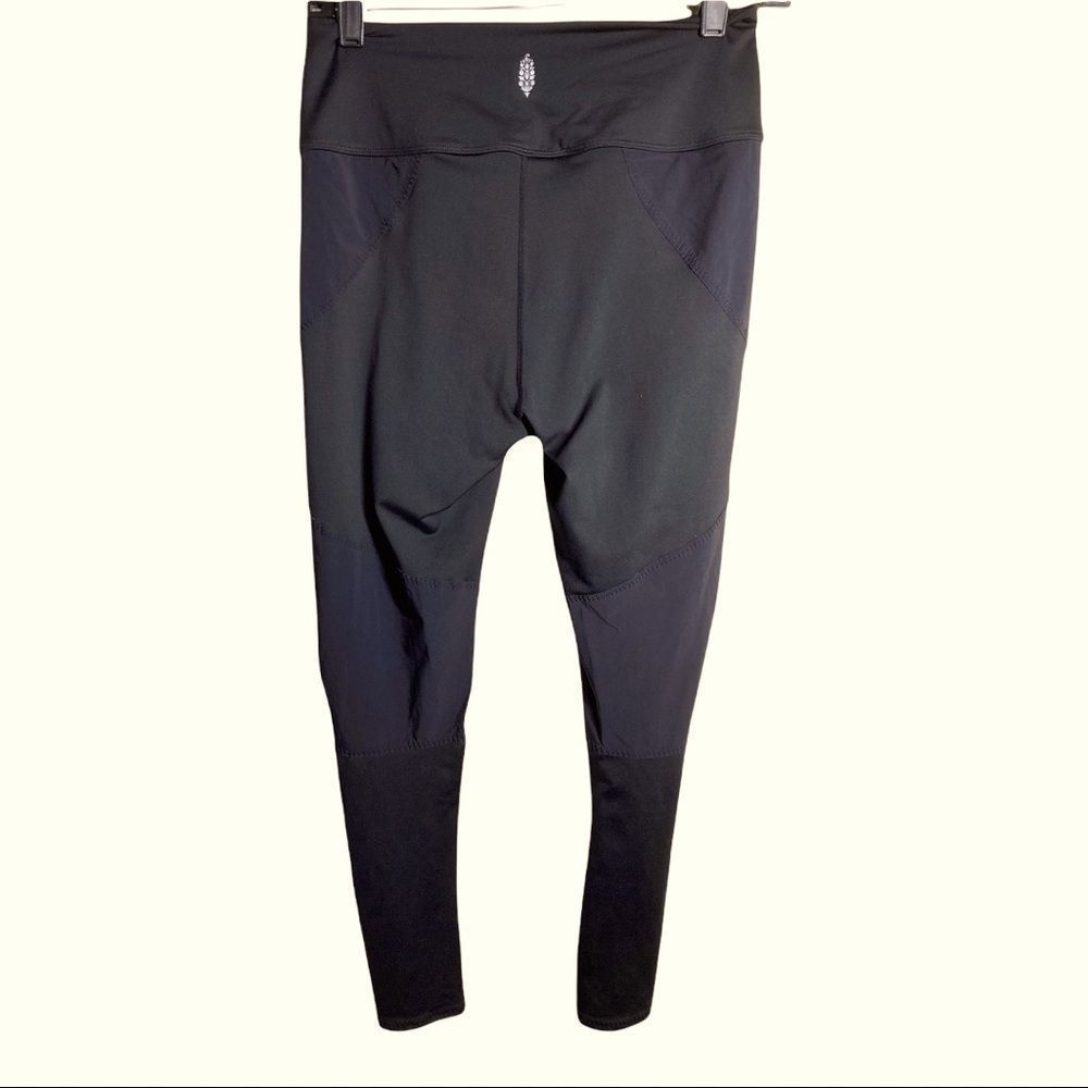 Free People Movement Ankle Zip Leggings - M